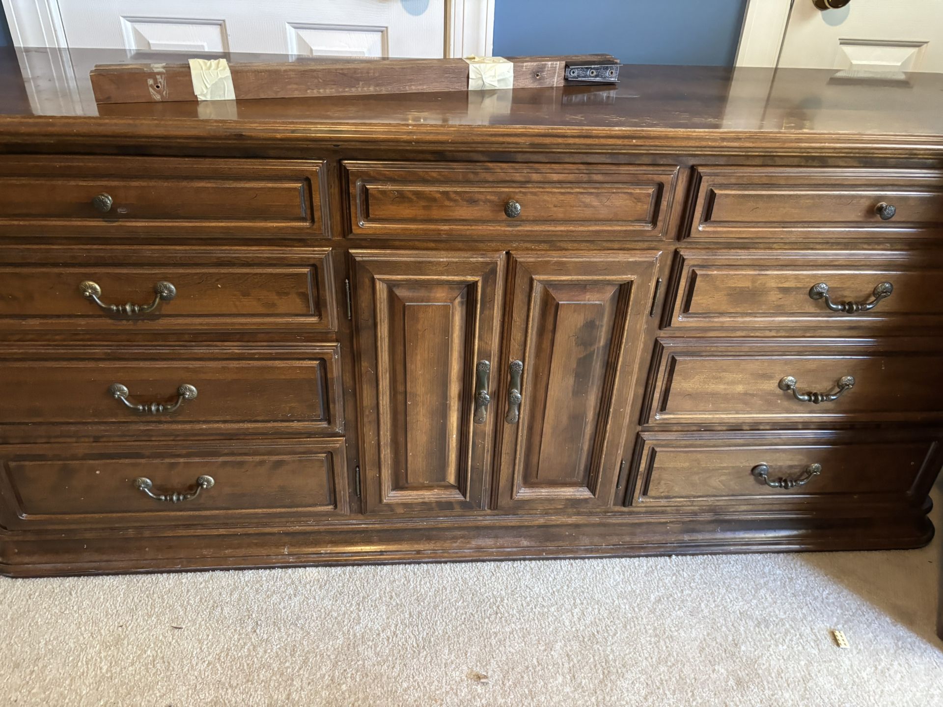 Ethan Allen Dresser W Mirror 