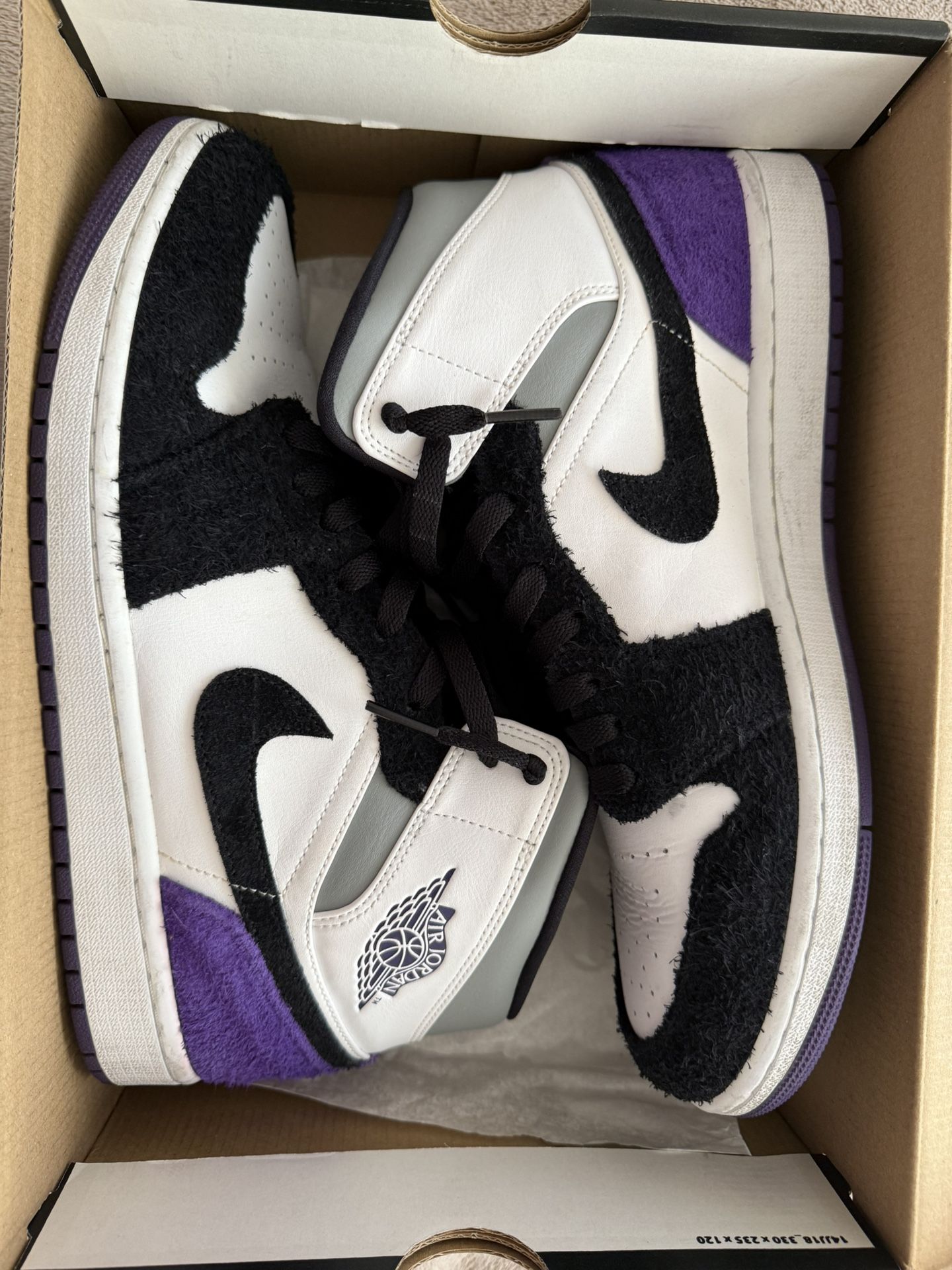 Air Jordan 1 Mid SE
