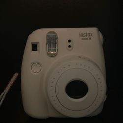Fuji film instax mini instant film camera - moving sale - price negotiable