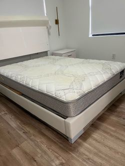 Mattress Queen
