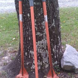 1  ROOF SHOVEL LEFT