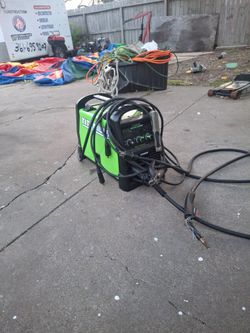 Titanium unlimited 140 welding machine