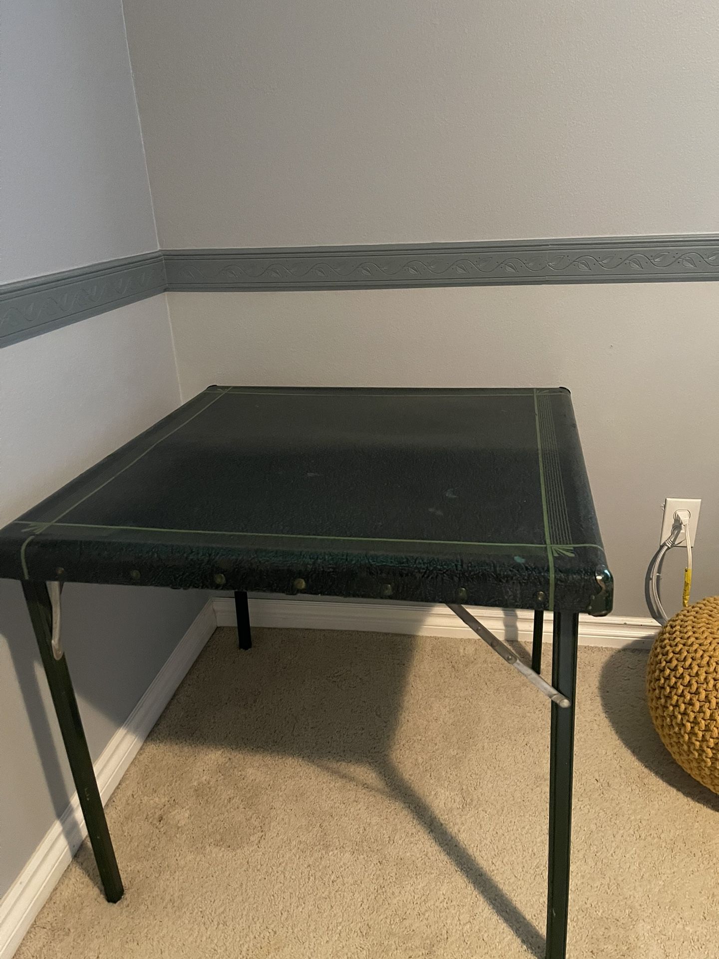 Shwayder Brothers Vintage art, deco playing card table green vinyl