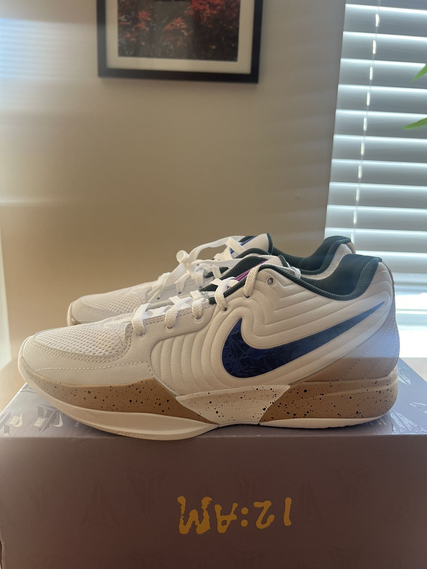 Nike Ja 2 size 8M