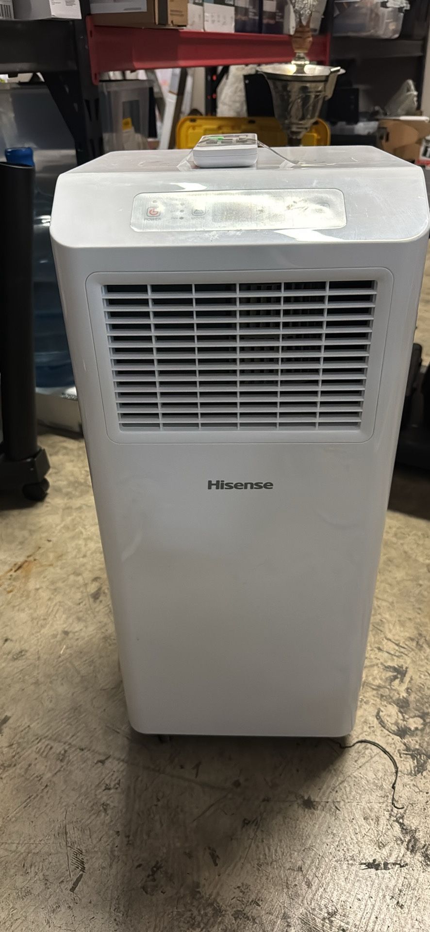 Hisense 6000 BTU DOE ( 115-Volts ) White Vented Portable Air Conditioner
