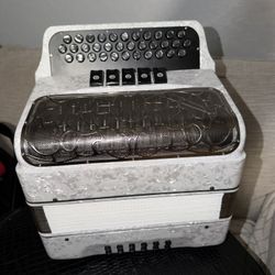 Super Compact Accordion $ 2900 