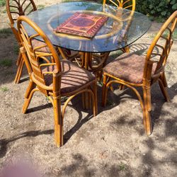 Free Table Chairs 