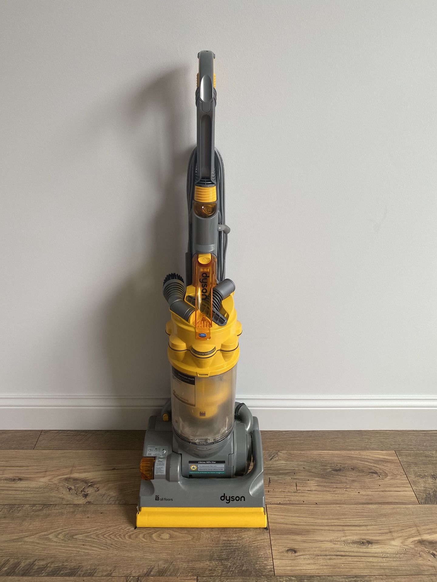 Dyson DC14
