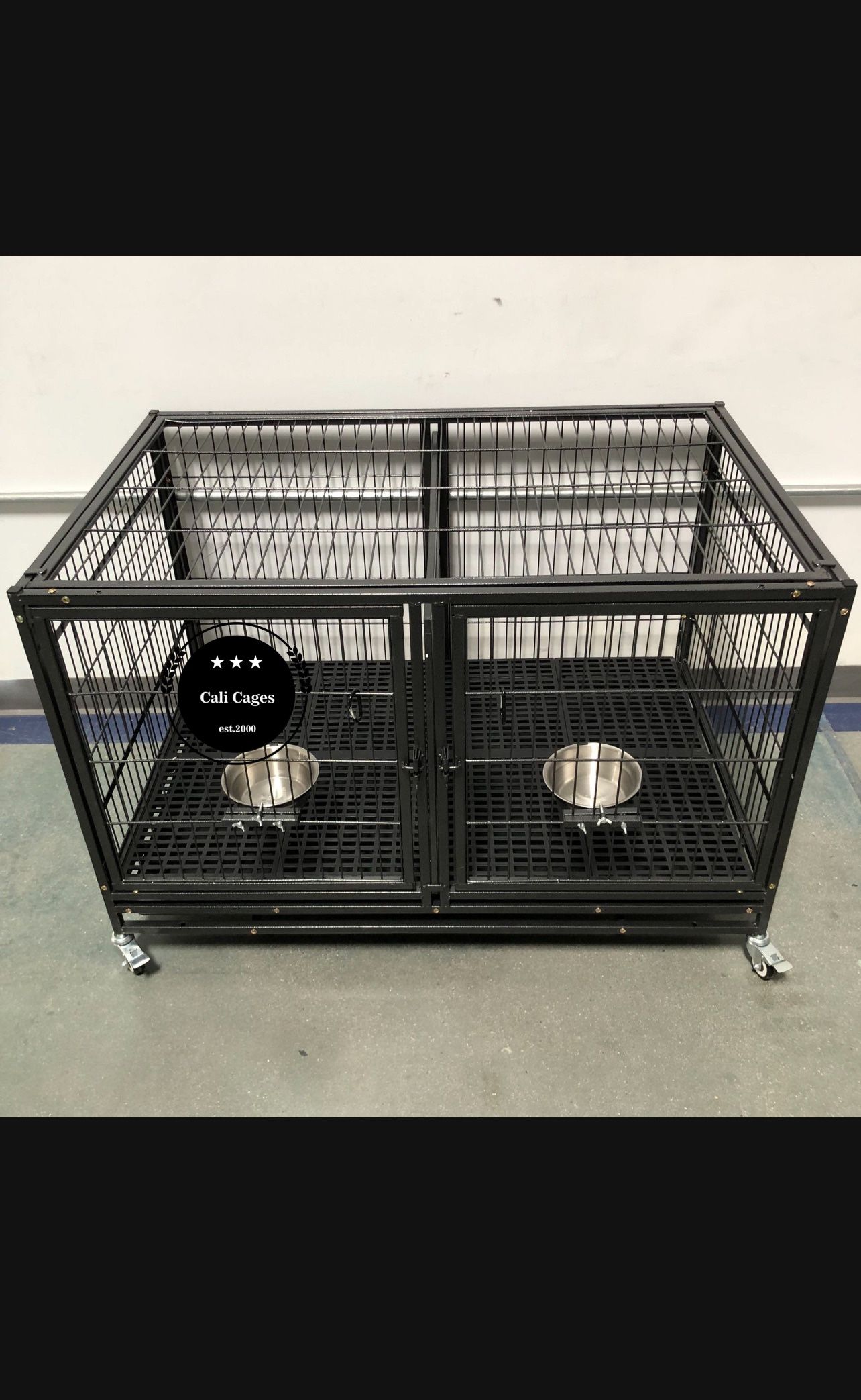 Dog Pet Cage Kennel Size 43” With Divider Trays And Plastic Floor