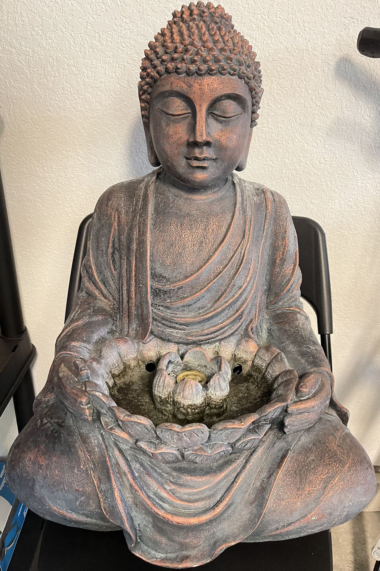 Large Seated Buddha Water Fountain – Peaceful Indoor/Outdoor Decor