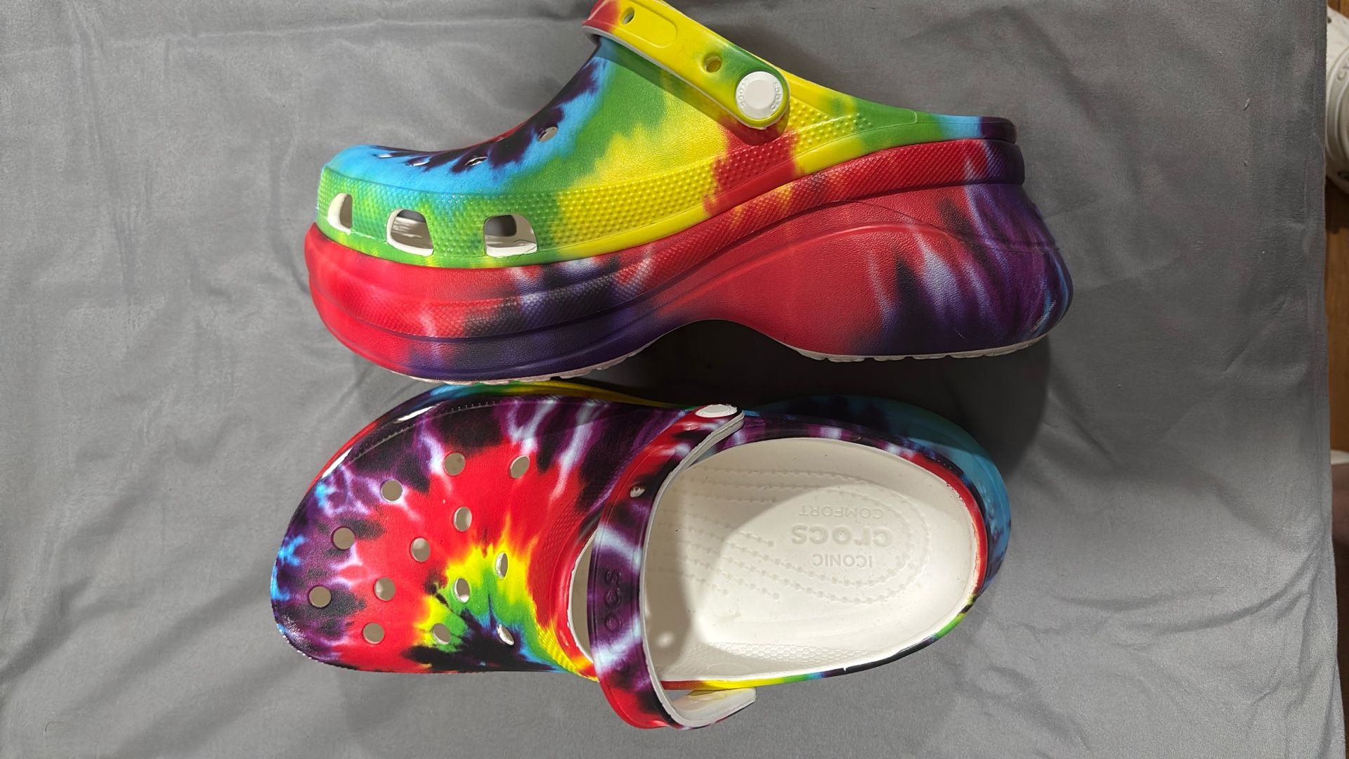 Iconic Comfort Crocs