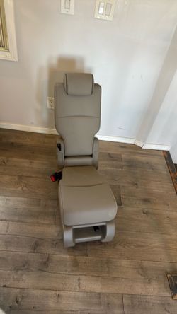honda odyssey middle seat