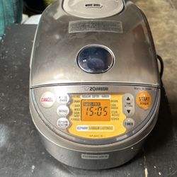 Hot Chocolate Dispenser 