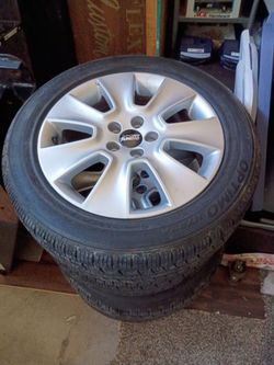 Chrysler pt cruiser, Sebring, Stratos,  cirrus and Dodge neon, cavalier , cobalt, Sunfire, corsica, Buick skylark grand am wheels and tires New