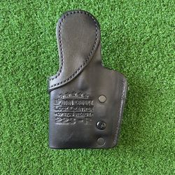 Urban Carry LockLeather Optics Ready 223-R/ Right