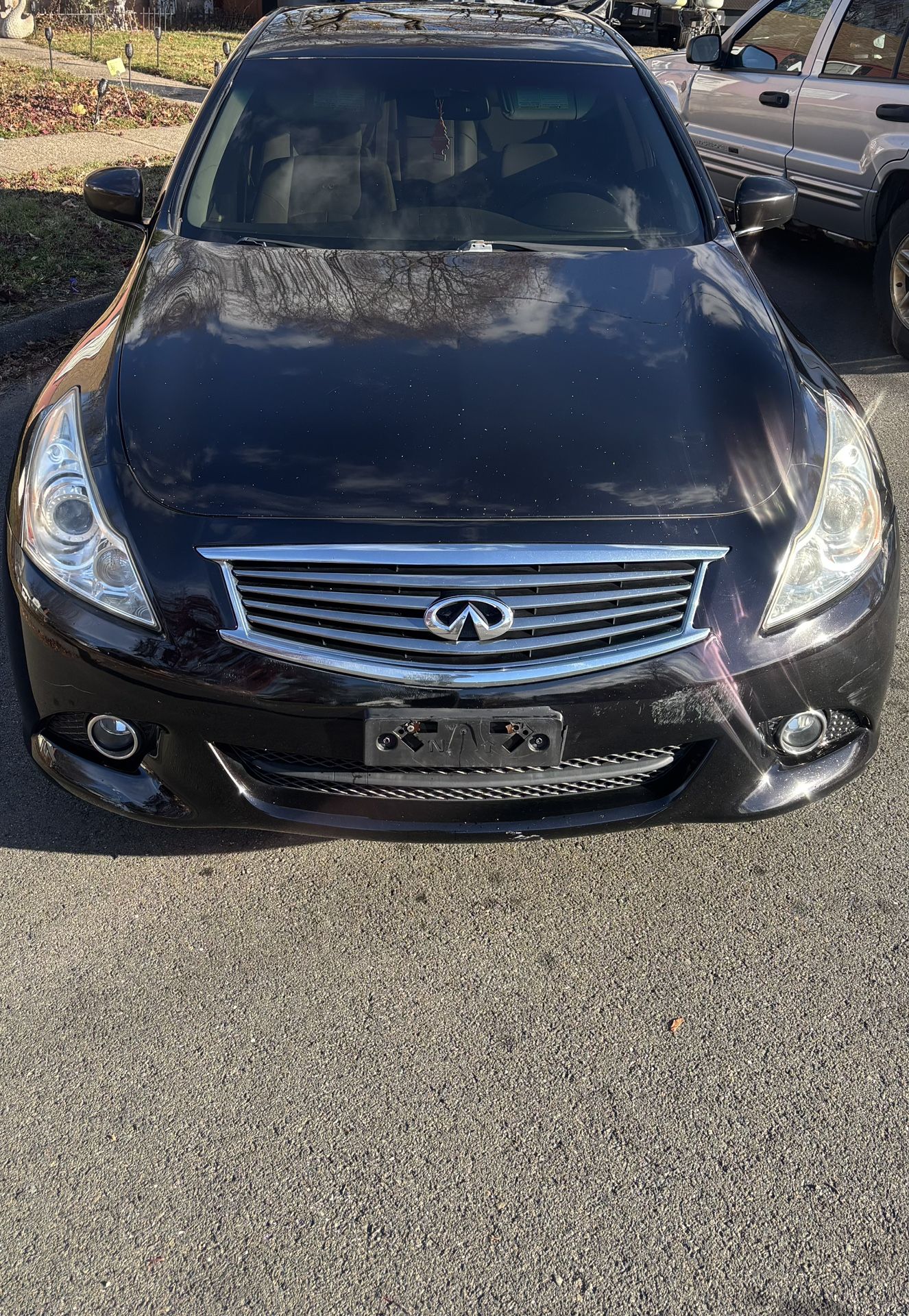 2012 Infiniti G37x