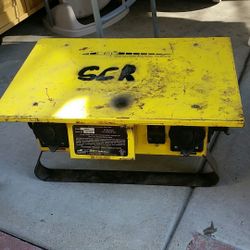 Portable power distribution unit