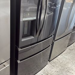 Frigidaire Refrigerator 