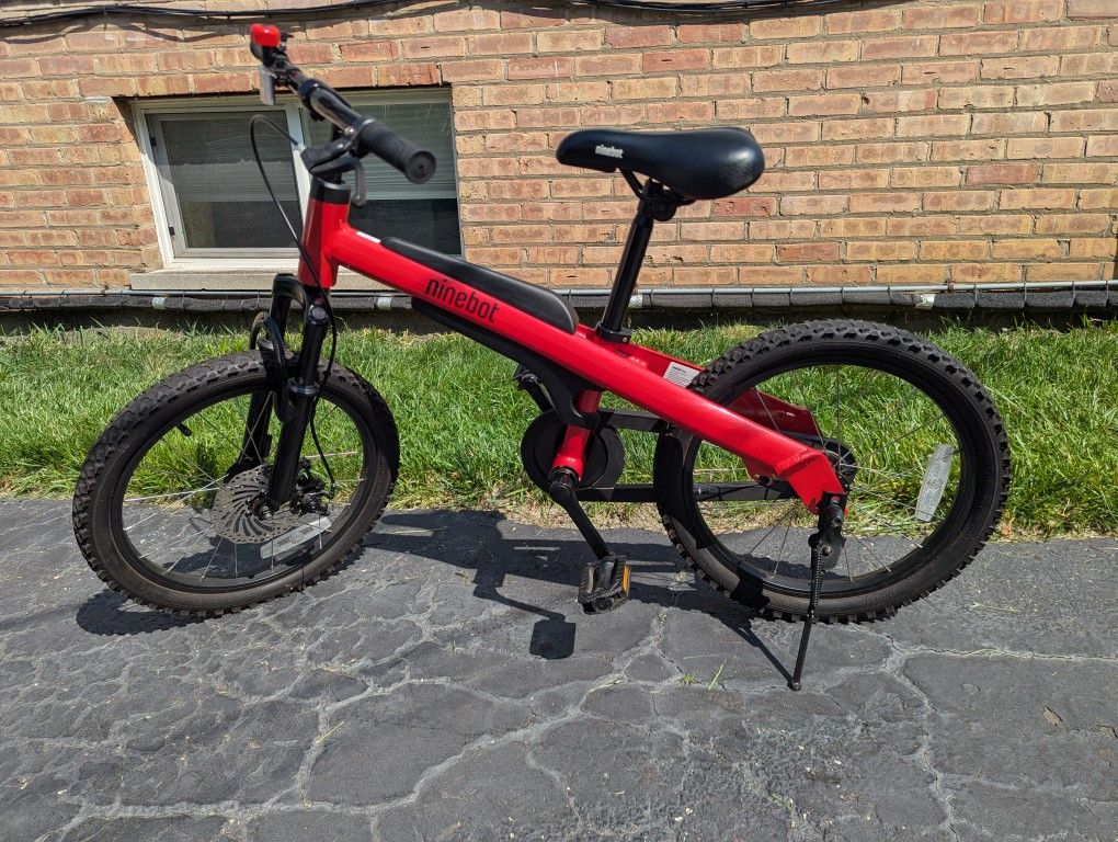 Segway Ninebot 14" Boys Bicycle