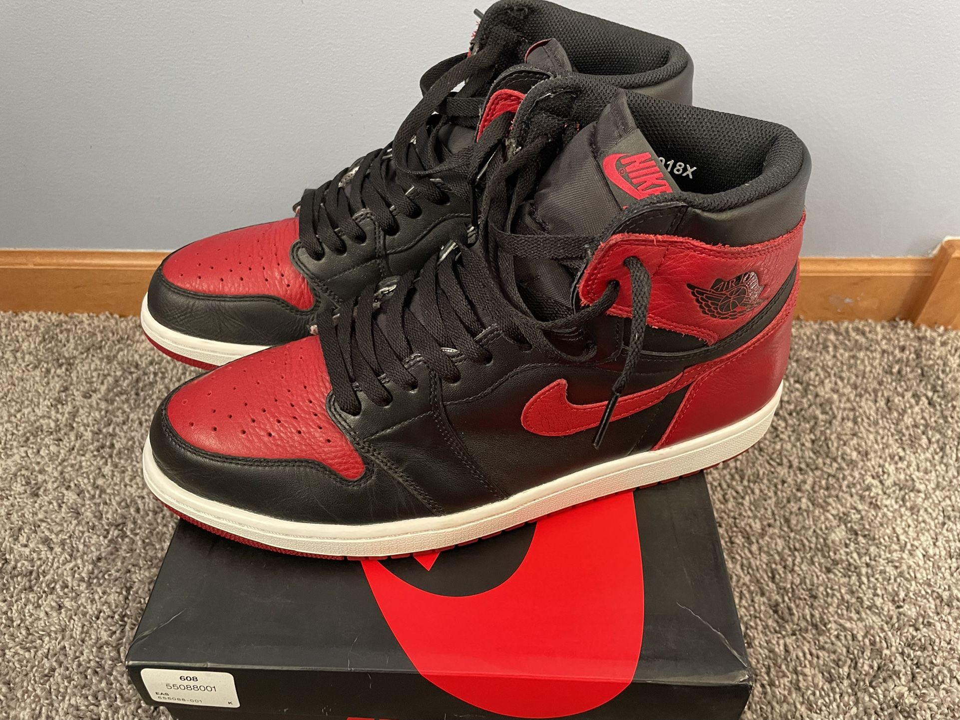Air Jordan 1 OG Bread