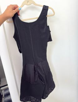✨ New Post-Surgery Faja Bodysuit – Never Used XS