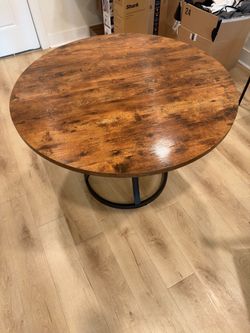 Circle Table