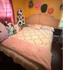 King Bed Frame with Arched Headboard