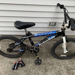 Schwinn Bike Ready To Ride- Bigger Than Looks On Photos