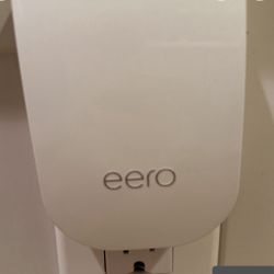 Eero Pro Mesh Wifi System: 1 router with Two Extenders