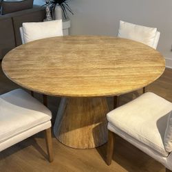 Round Oak Dining Table 52”
