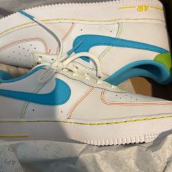 BRAND NEW NIKES