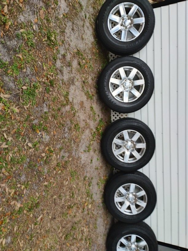 Jeep 18inch Aluminum Rims And Tires 