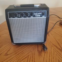 New STARCASTER 15G Guitar Amp