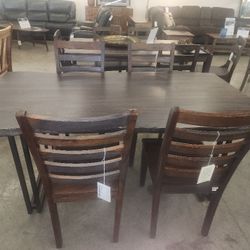MIDCENTURY MODERN LIVE EDGE WOOD TABLE W/ METAL LEGS AND 4 CHAIRS