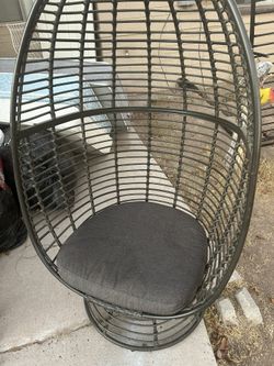 Wicker Swivel Chair