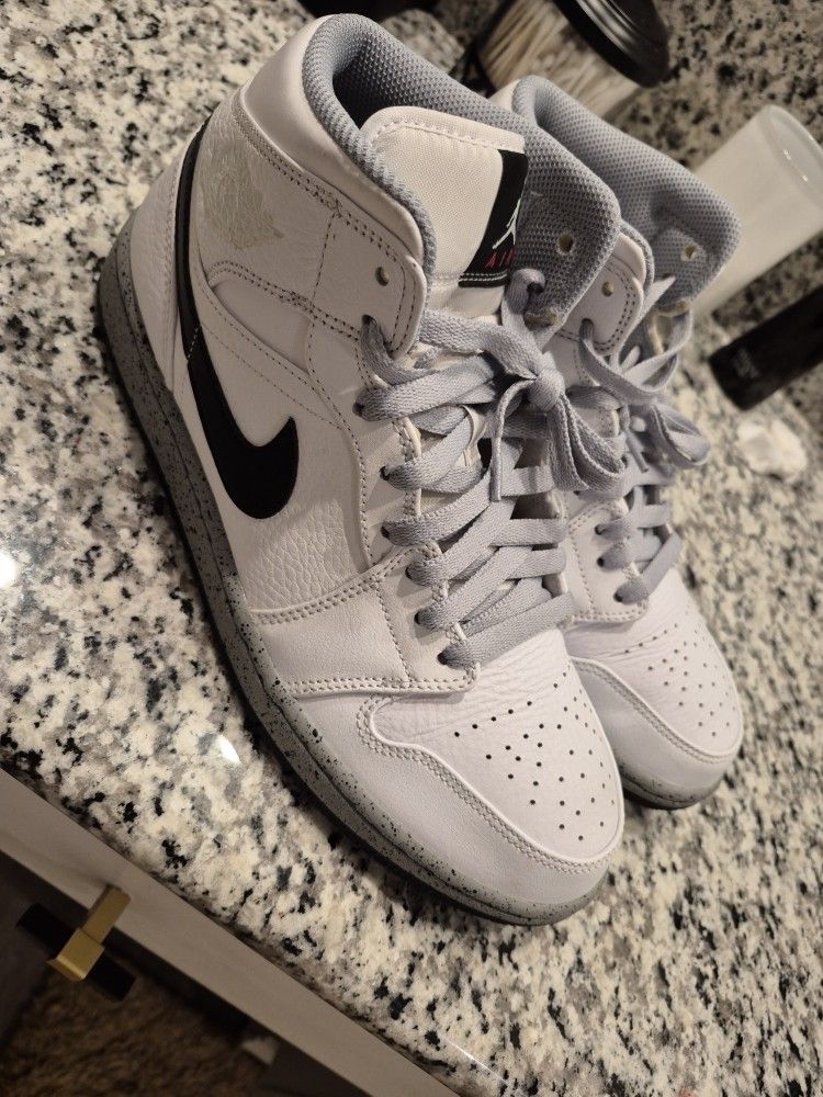 Jordan White Cement Sz 9.5 Like New No Box