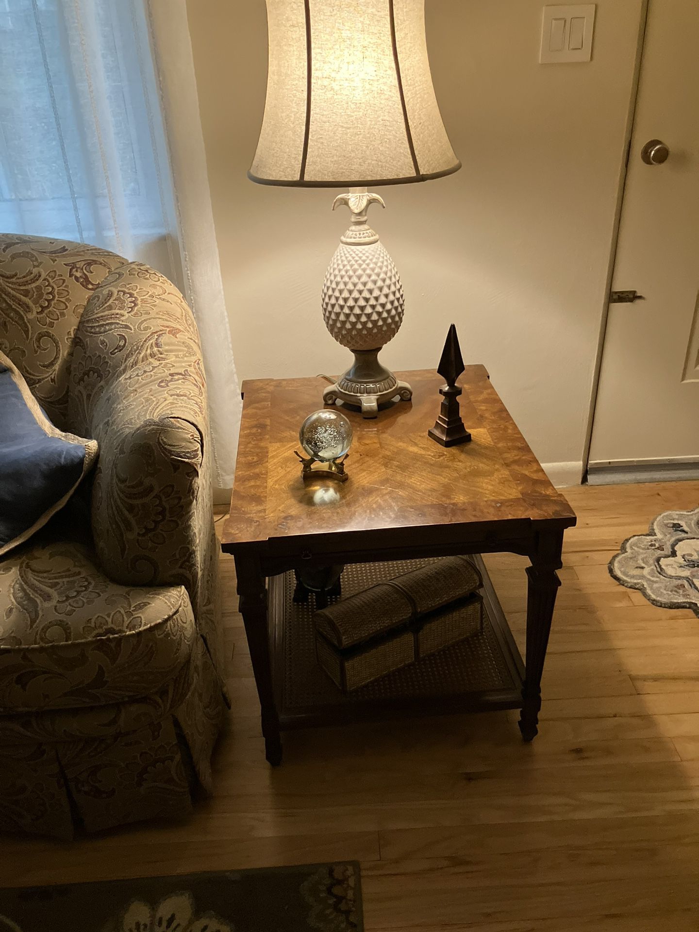 End Table For Couch  Or Chair 