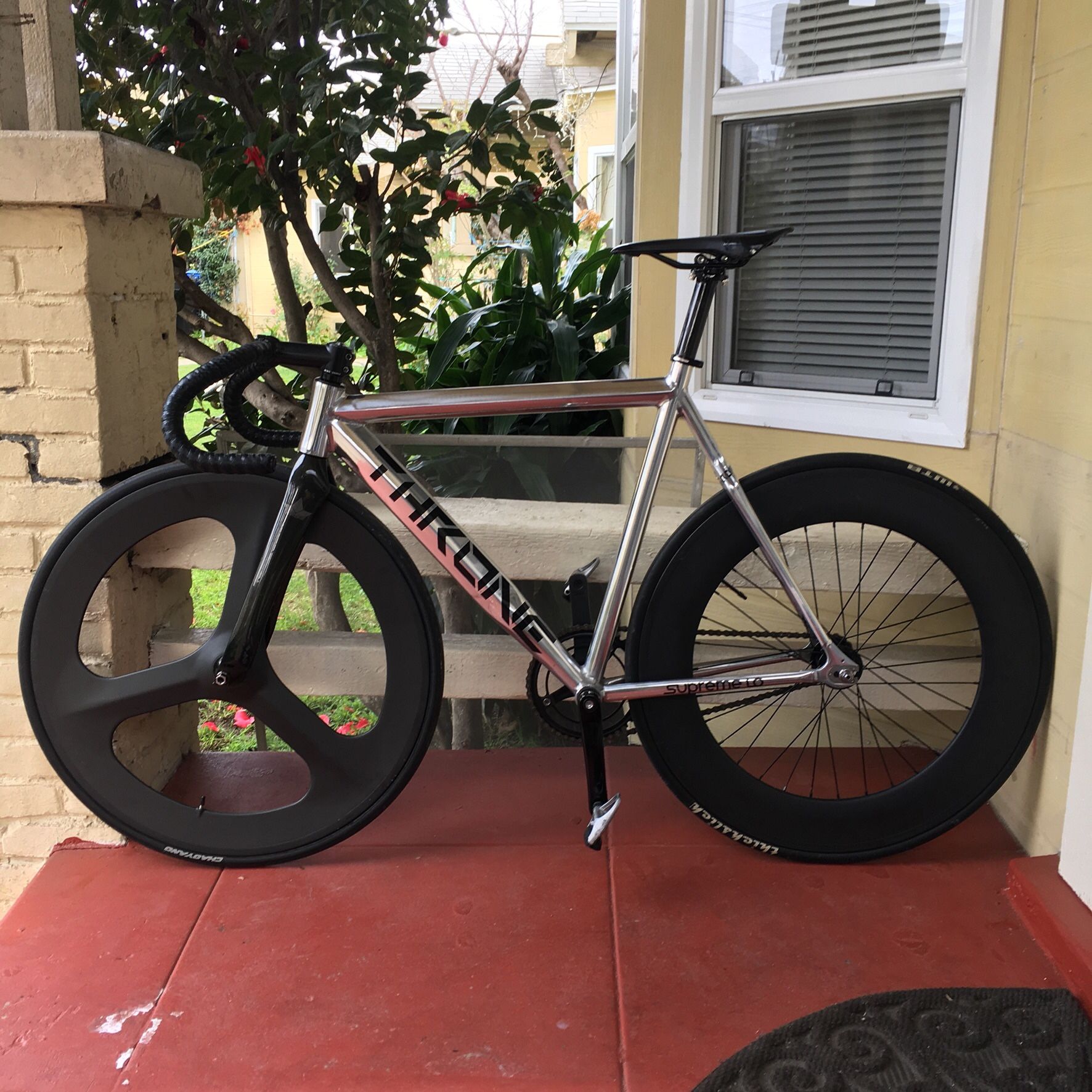 Throne supreme lo fixed gear track bike
