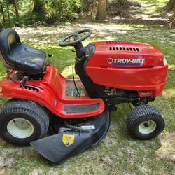 Troybilt Riding Lawnmower 17.5 Horsepower 42 Inch Cut 7 ,Speed Transmission 