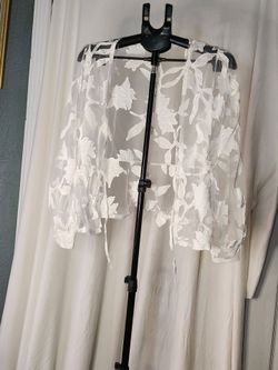 Women’s Small White Floral Sheer Blouse S