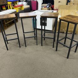 GOFLAME Set of 4 26-inch Square Bar Stools