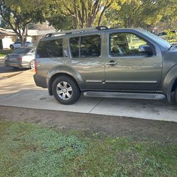 2005 Nissan Pathfinder