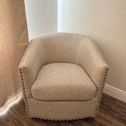 Upholstered Swivel Chair 