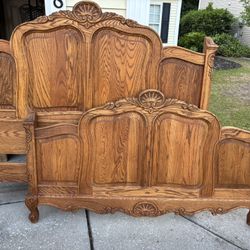 Beebe Queen Solid oak Bedroom Set