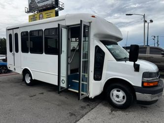 2017 Chevrolet Express Commercial Cutaway