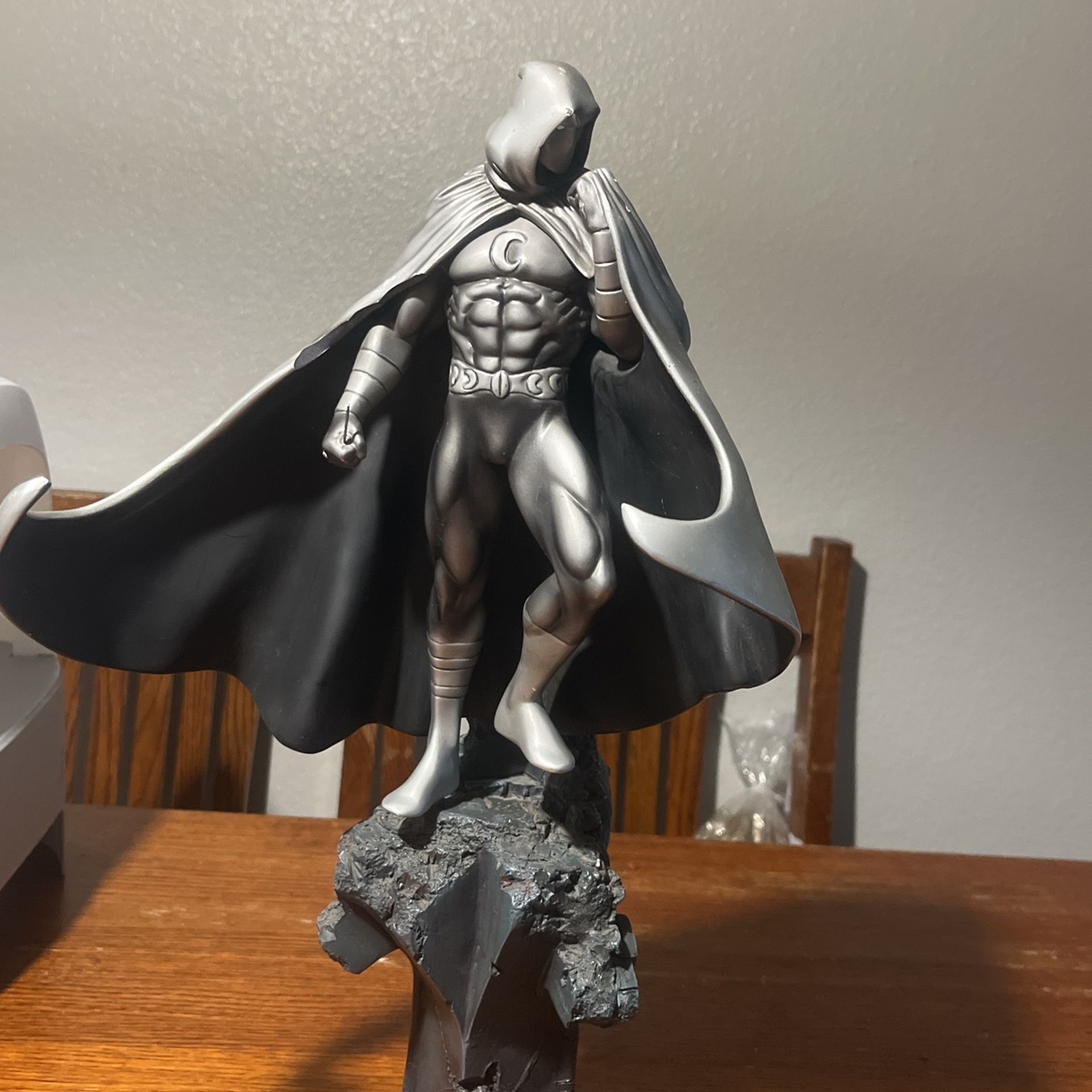 Moon Knight Collectible Statue