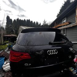 2010 Audi q7 tdi part out! 