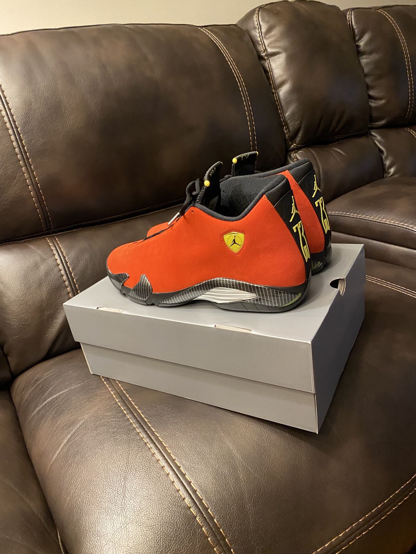 🔥🔥🔥 JORDAN 14 FERRARI 🔥🔥🔥