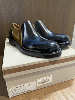 Marnie Black And Gold Mocassin Loafers