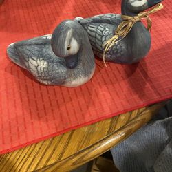 Beautiful 2 ceramic grey dock bird figures perfect condition